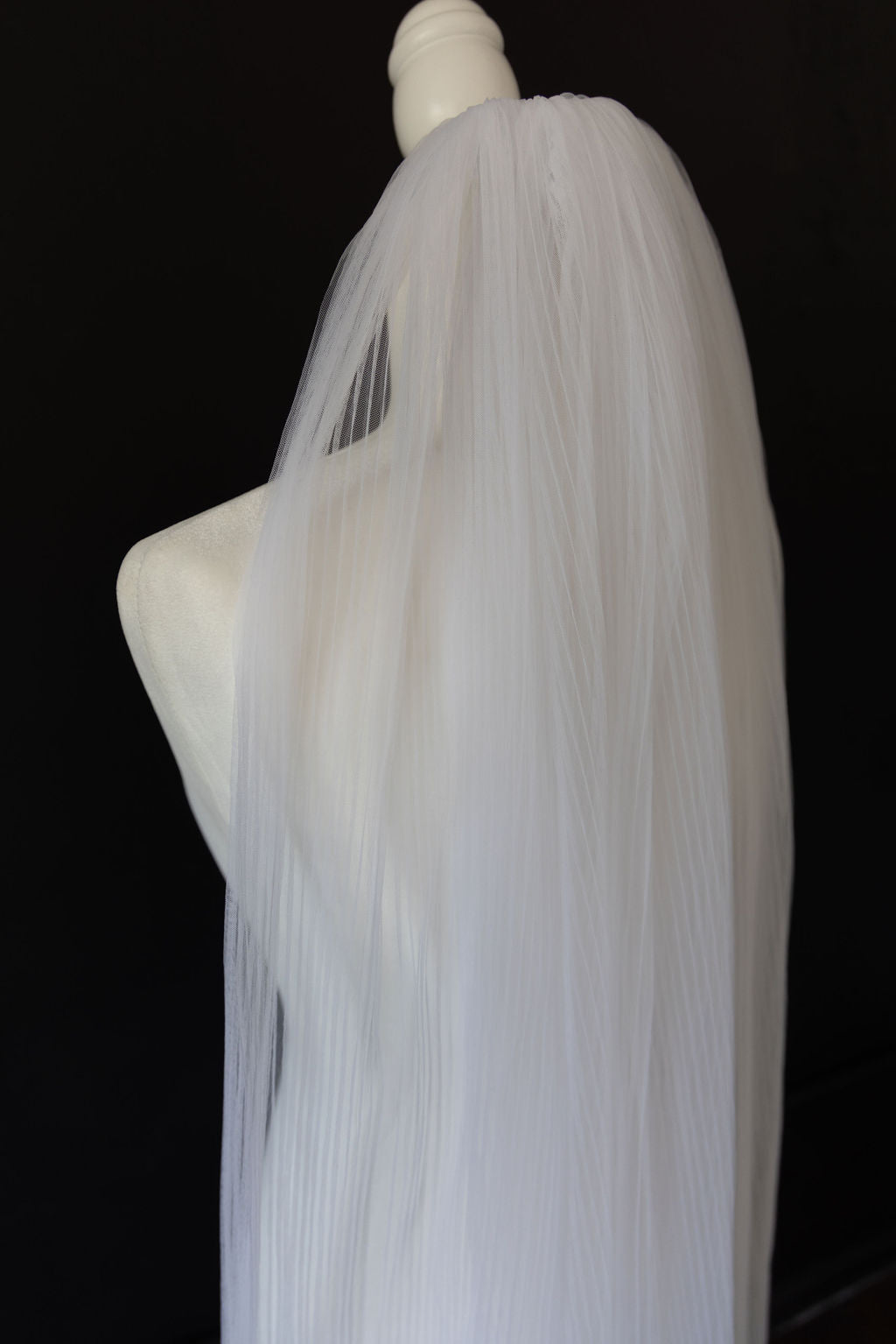 Lucy Pleated Veil