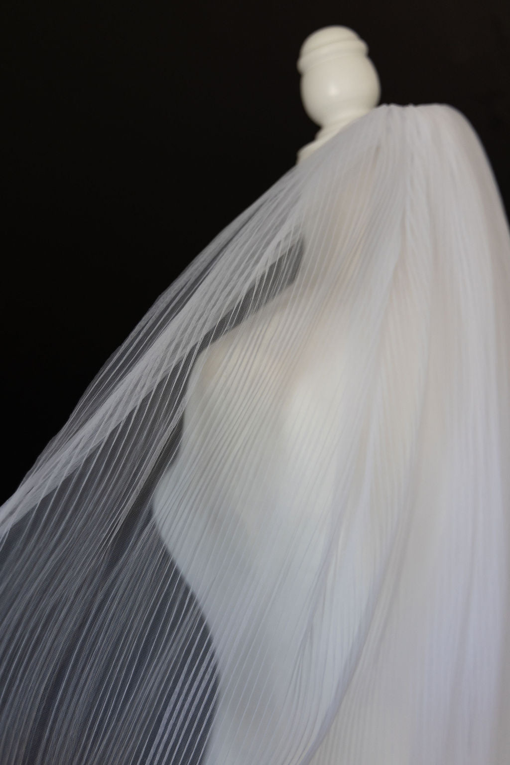 Lucy Pleated Veil