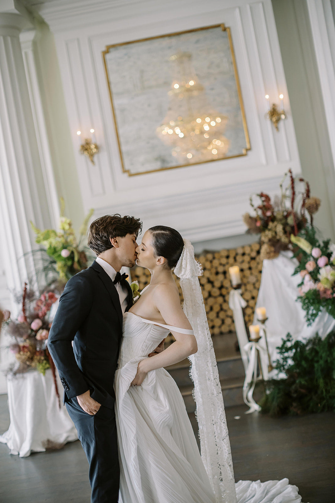 Bride wearing lace bow veil alternative