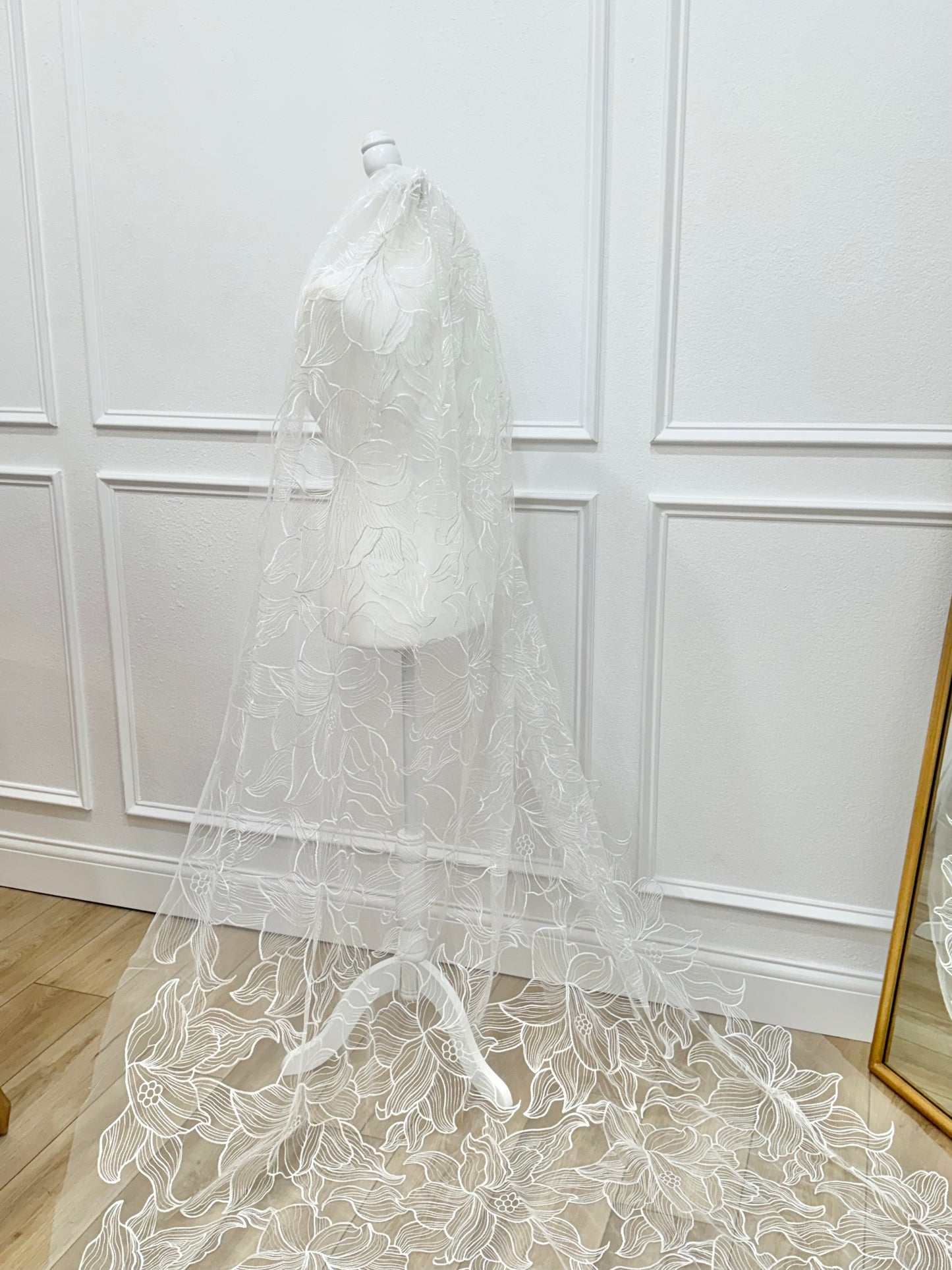 Embroidered floral wedding veil