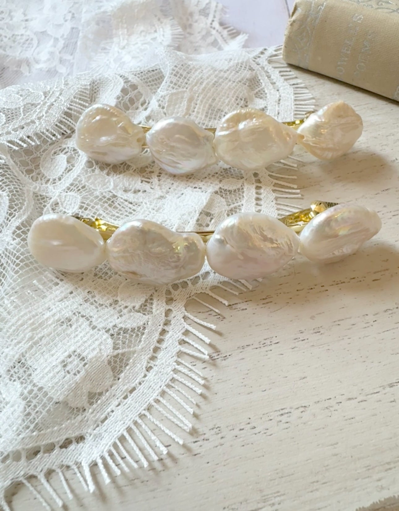 Moira Natural Pearl Hair Clip