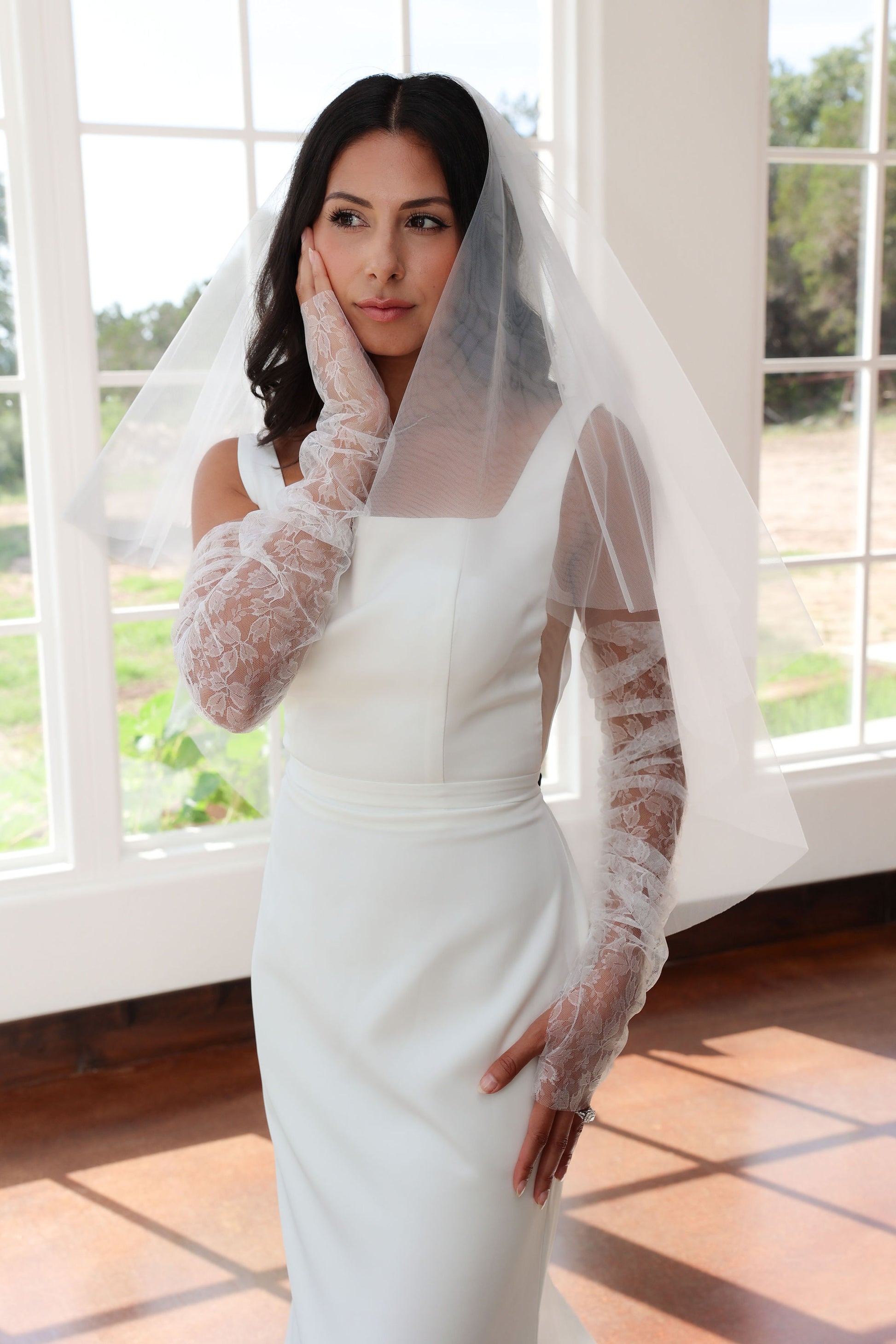 Simple wedding dress with lace gloves